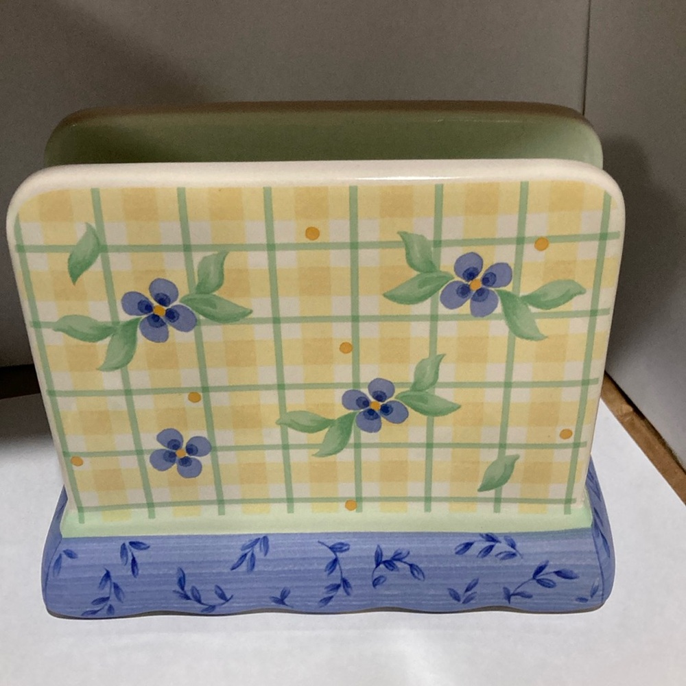 Pfaltzgraff Summer Breeze Floral Plaid Ceramic Napkin Holder